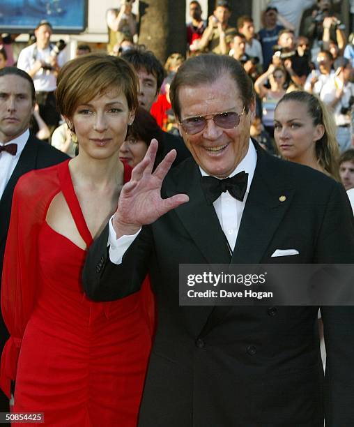 79 Roger Moore Daughter Stock Photos High Res Pictures And Images 79-roger-moore-daughter-stock-photos-high-res-pictures-and-images