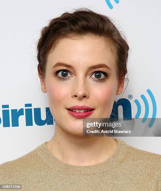 Gillian Jacobs Headshots Photos and Premium High Res Pictures - Getty ...