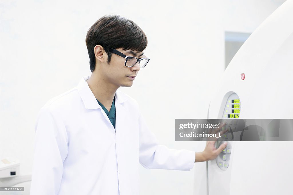 Veterinarian doctor working