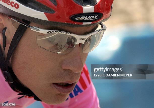 Pink jersey Italian Damiano Cunego of the team Saeco rides during the 11th stage of the 87th Giro between Porto Sant'Elpidio and Cesena 20 May 2004....