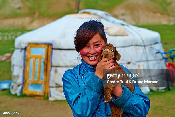 woman portrait - mongolo foto e immagini stock
