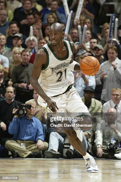 Kevin Garnett of the Minnesota Timberwolves drives against the Sacramento Kings in Game five of the Western Conference Semifinals during the 2004 NBA...