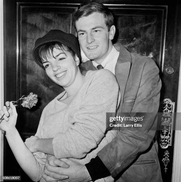 American actress, singer and dancer, Liza Minnelli, and her fiancé, Australian songwriter and entertainer, Peter Allen , 26th November 1964.
