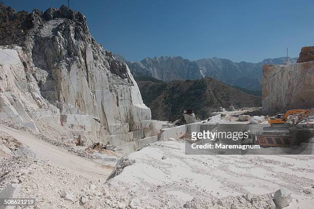 marble quarry near colonnata - carrara stock pictures, royalty-free photos & images