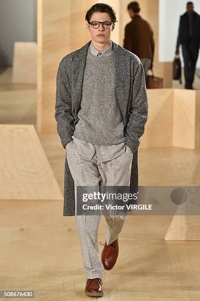 Model walks the runway during the Perry Ellis fashion show during New York Fashion Week Men's Fall/Winter 2016 on February 3, 2016 in New York City.