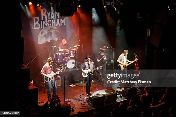Daniel Sproul, Ryan Bingham, Nathan Barnes, Richard Bowden and Jimmy Stofer perform live on stage for the "Fear and Saturday Night" Tour at Irving...