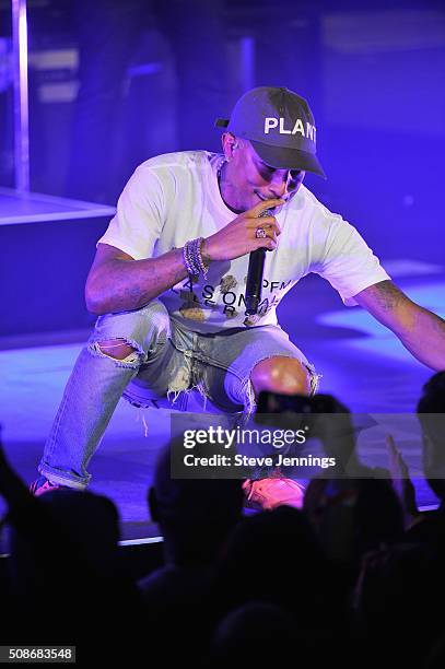 Winning artist Pharrell performs following the 2015 Pepsi Rookie of the Year Award Ceremony at the 2015 Pepsi Rookie of the Year Award Ceremony at...