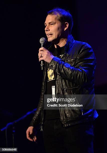 Artist Shepard Fairey speaks onstage during the "Feel the Bern" fundraiser for Presidential candidate Bernie Sanders at Ace Theater Downtown LA on...