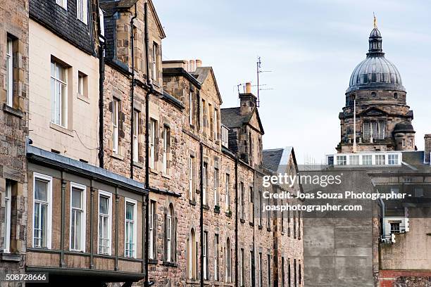 edinburgh historical buildings - joas souza stock pictures, royalty-free photos & images