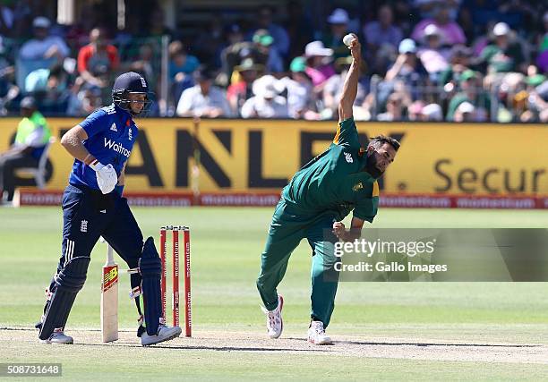 Joe Root of England and Imran Tahir of the Proteas during the 2nd Momentum ODI Series match between South Africa and England at St Georges Park on...