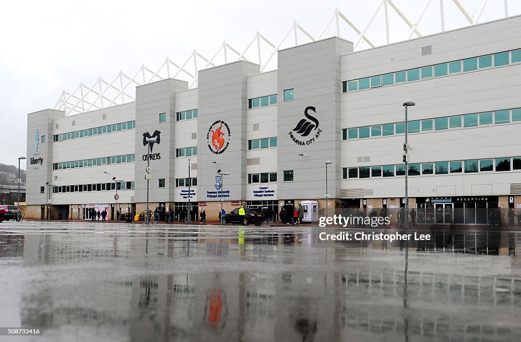 Swansea City v Crystal Palace - Premier League