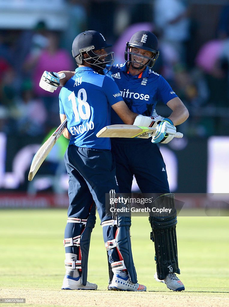 South Africa v England - 2nd Momentum ODI