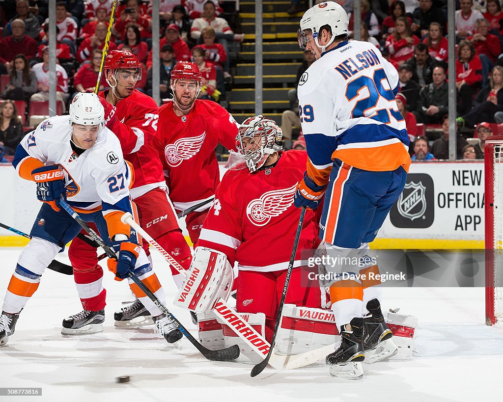 New York Islanders v Detroit Red Wings