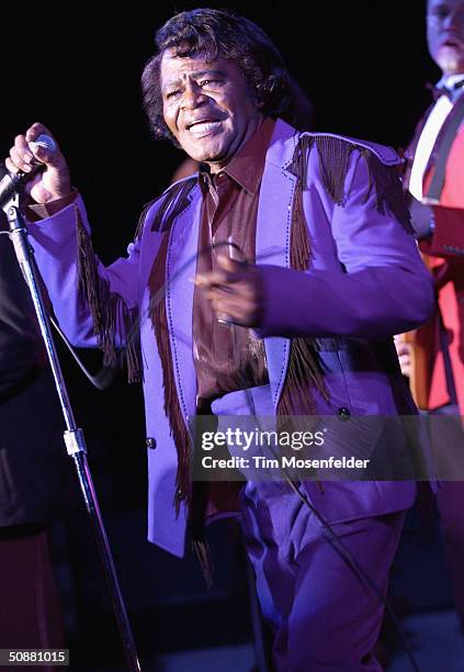 James Brown performs at the season opener at the Mountain Winery, on May 20, 2004 in Saratoga, California.