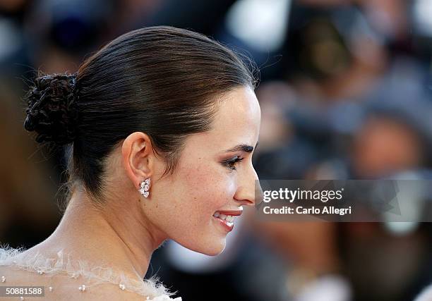 Actress Mia Maestro attends the screening of the film "Diarios de Motocicleta" premiere at the Palais des Festivals during the 57th International...