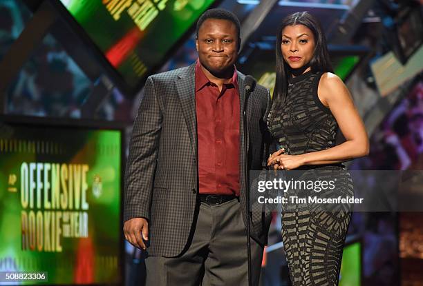 Former NFL player Barry Sanders and actress Taraji P. Henson speak onstage during the 5th Annual NFL Honors at Bill Graham Civic Auditorium on...