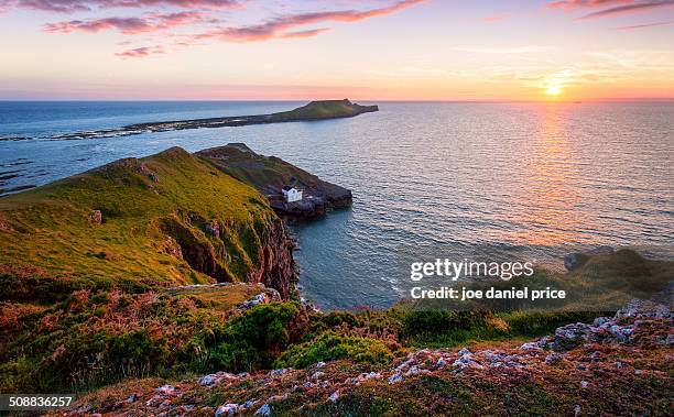 worm's head, gower, swansea, wales - rhossili stock pictures, royalty-free photos & images