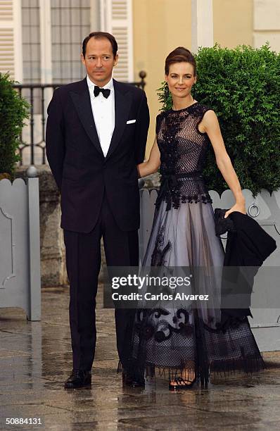 Prince Kardam of Bulgaria and his wife Miriam Ungria arrive to attend a gala dinner at El Pardo Royal Palace May 21, 2004 in Madrid. The dinner is in...