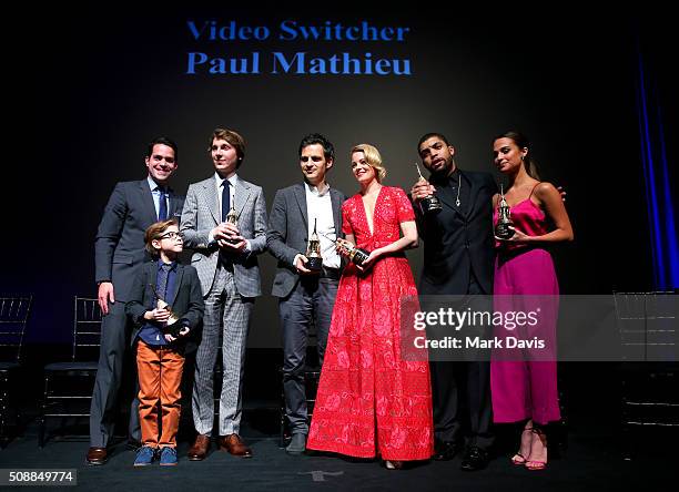 Moderator Dave Karger, Actor Jacob Tremblay, Actor Paul Dano, Actor Geza Rohrig, Actress Elizabeth Banks, Actor O' Shea Jackson Jr., and Actress...