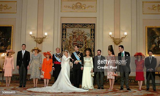 The Spainish royal family pose for a family picture after Crown Prince Felipe de Bourbon married Princess Letizia Ortiz at the royal palace May 22,...