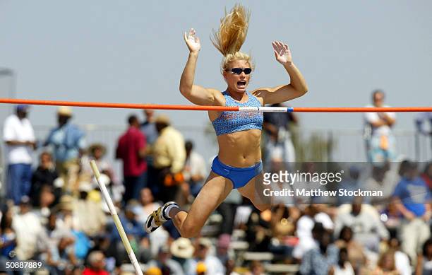 Dana Ellis competes in the Women's pole vault during the Home Depot Invitational, the first invitational stop on USA Track & Field?s 2004 Outdoor...