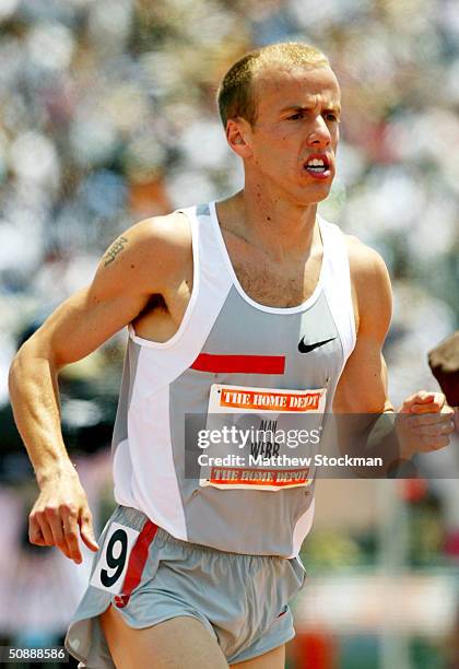 Alan Webb competes in the 1500 meters during the Home Depot Invitational, the first invitational stop on USA Track & Field?s 2004 Outdoor Golden...