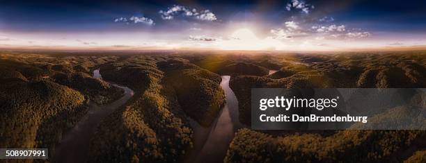 wilderness sunset - daniel boone national forest stockfoto's en -beelden