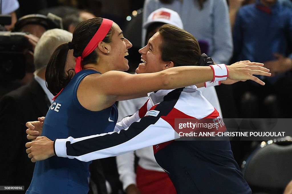 TENNIS-FEDCUP-FRA-ITA