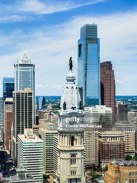 philadelphia city hall skyline - philadelphia city hall stock pictures, royalty-free photos & images