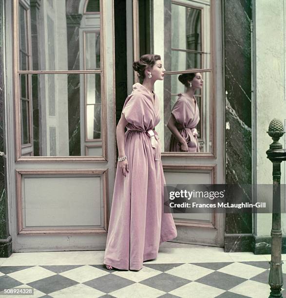Cowled Robe 64 Robe Balenciaga Stock Photos, High-Res Pictures, and Images - Getty ...