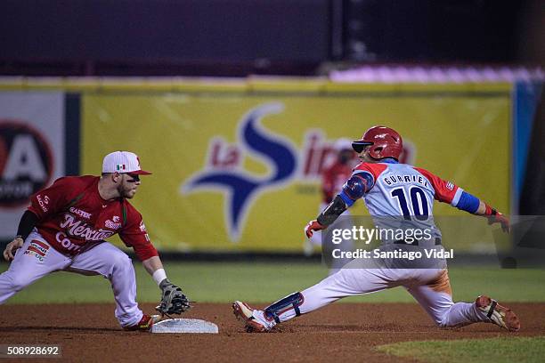 Yulieski Gurriel of Cuba reaches base during a semifinal match between Ciego de Avila from Cuba and Venados de Mazatlán from Mexico as part of the...