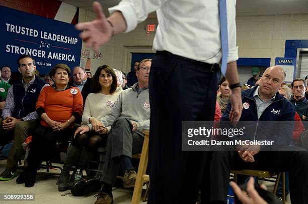 George P. Bush and Columba Bush listen as Republican Presidential candidate Jeb Bush speaks at a town hall at Woodbury School February 7, 2016 in...