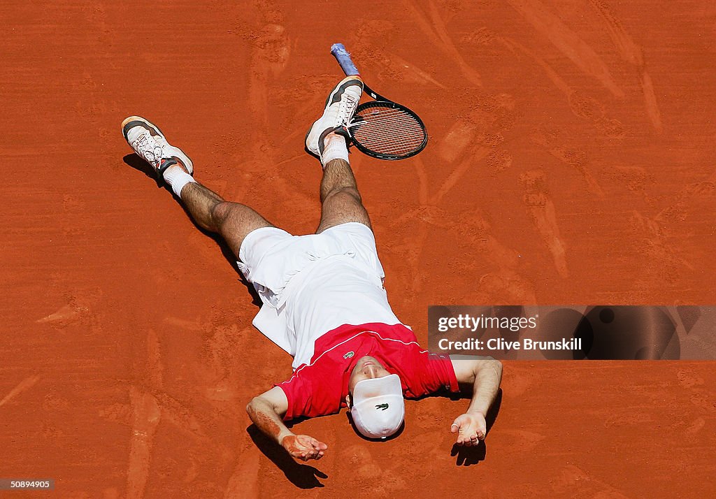 2004 French Open Tennis - Day Two