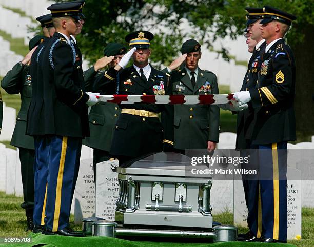 Military Rites Military Uniform Folded Photos and Premium High Res Pictures - Getty Images