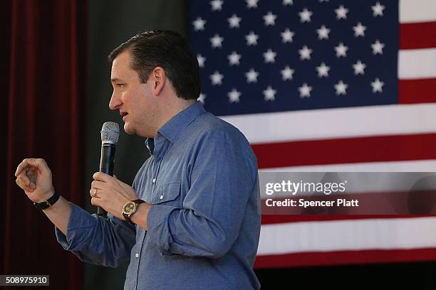 Republican presidential candidate Sen. Ted Cruz speaks at a Town Hall event on February 7, 2016 in Peterborough, New Hampshire. Cruz, who won the...