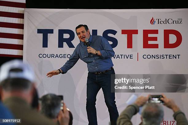 Republican presidential candidate Sen. Ted Cruz speaks at a Town Hall event on February 7, 2016 in Peterborough, New Hampshire. Cruz, who won the...