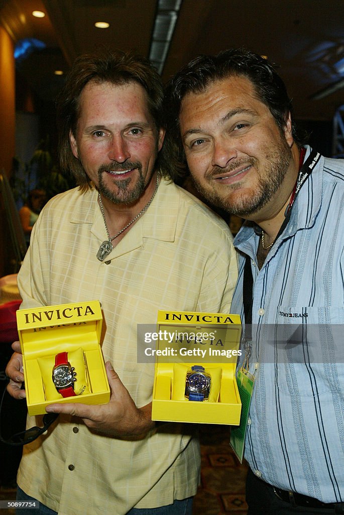 Singers Marty Roe and Dana Williams of the band