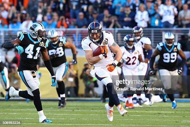 Owen Daniels of the Denver Broncos runs with the ball against the Carolina Panthers in the first quarter during Super Bowl 50 at Levi's Stadium on...