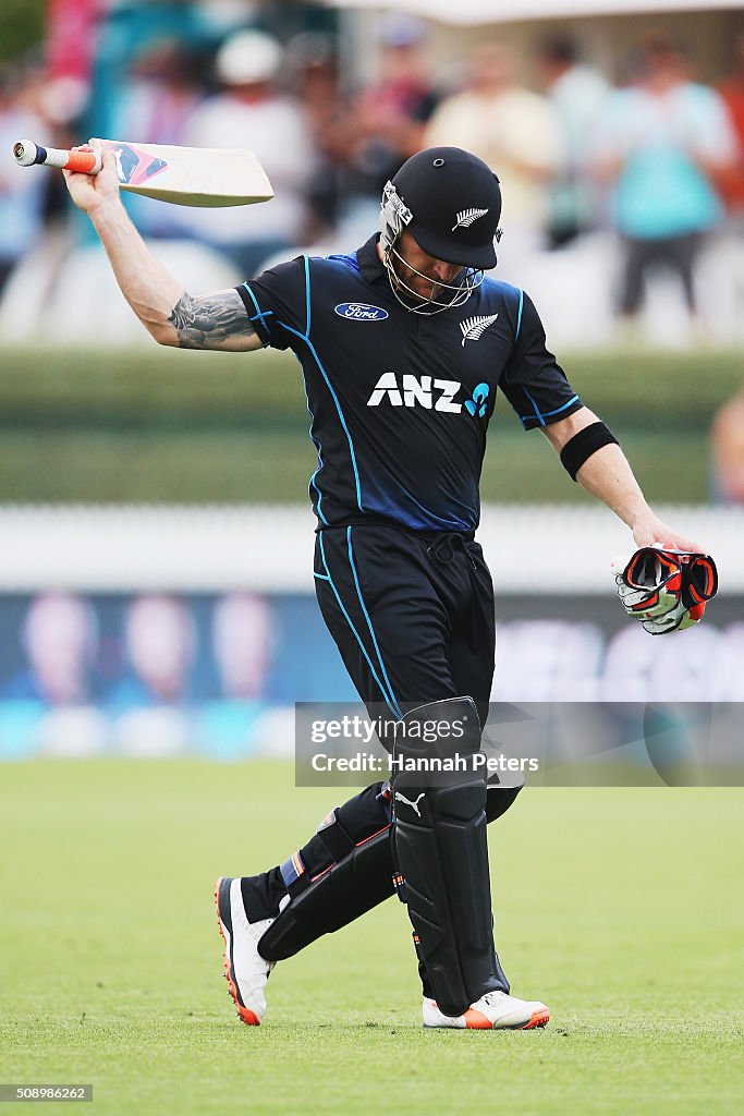 New Zealand v Australia - 3rd ODI