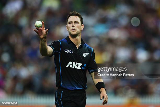 Matt Henry of the Black Caps fields during the 3rd One Day International cricket match between the New Zealand Black Caps and Australia at Seddon...