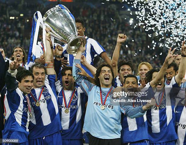 Porto players celebrate winning the Champions League during the UEFA Champions League Final match between AS Monaco and FC Porto at the AufSchake...