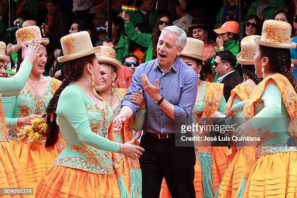 Vice President of Bolivia Alvaro Garcia Linera greets performers during the Oruro Carnival on February 06, 2016 in Oruro, Bolivia. Oruros carnival is...