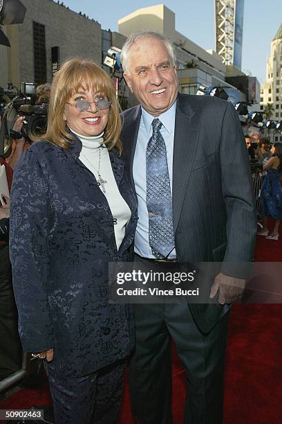 Actress Penny Marshall and brother, director Garry Marshall attend the film premiere of the romantic comedy "Raising Helen" on May 26, 2004 at the El...