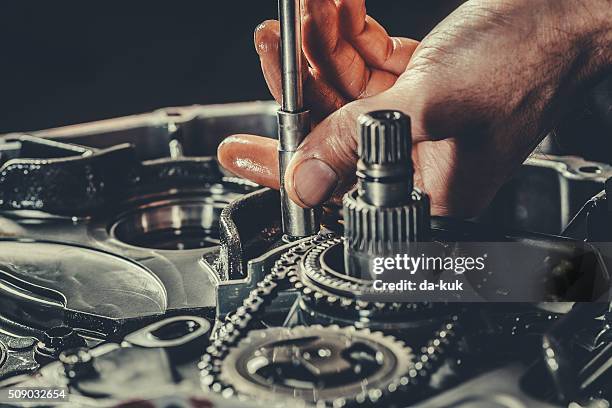 cvt gearbox repair closeup - car repair stockfoto's en -beelden
