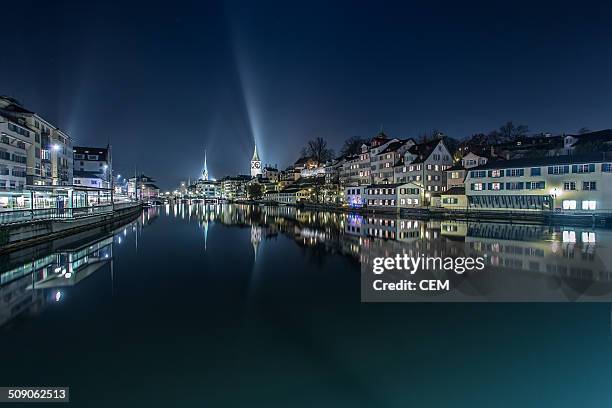 zürich city by night - limmat stock-fotos und bilder