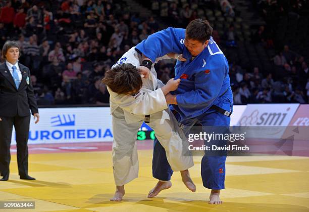 Megumi Tachimoto of Japan attacks the considerably larger Sisi Ma of China during their o78kg final that Tachimoto won by 2 shido to Ma at the Paris...