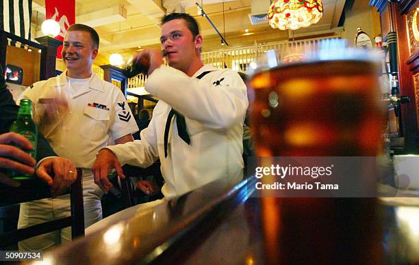 Cubi Point Bar Military Bars Photos and Premium High Res Pictures - Getty Images