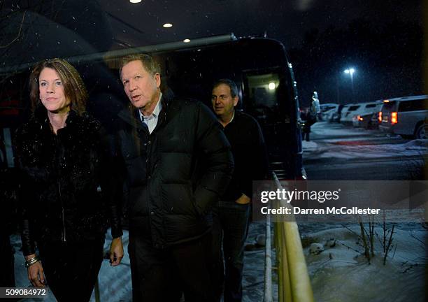 Ohio Governor and Republican Presidential candidate John Kasich and wife Karen enter a town hall at The Derryfield February 8, 2016 in Manchester,...