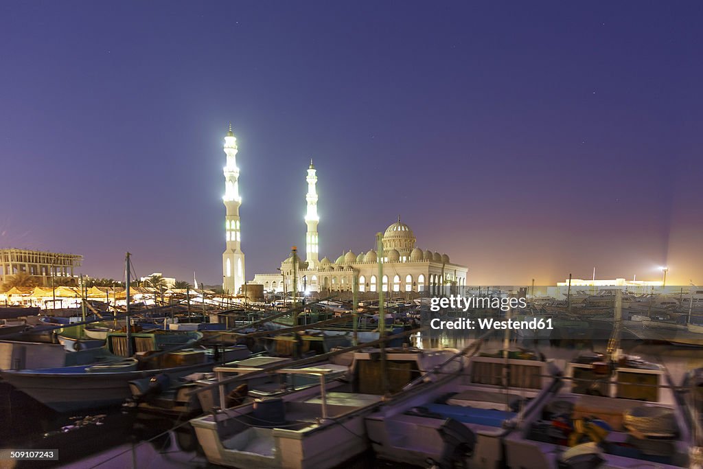 Egypt, Hurghada, view to El Mina Mosque at evening twilight