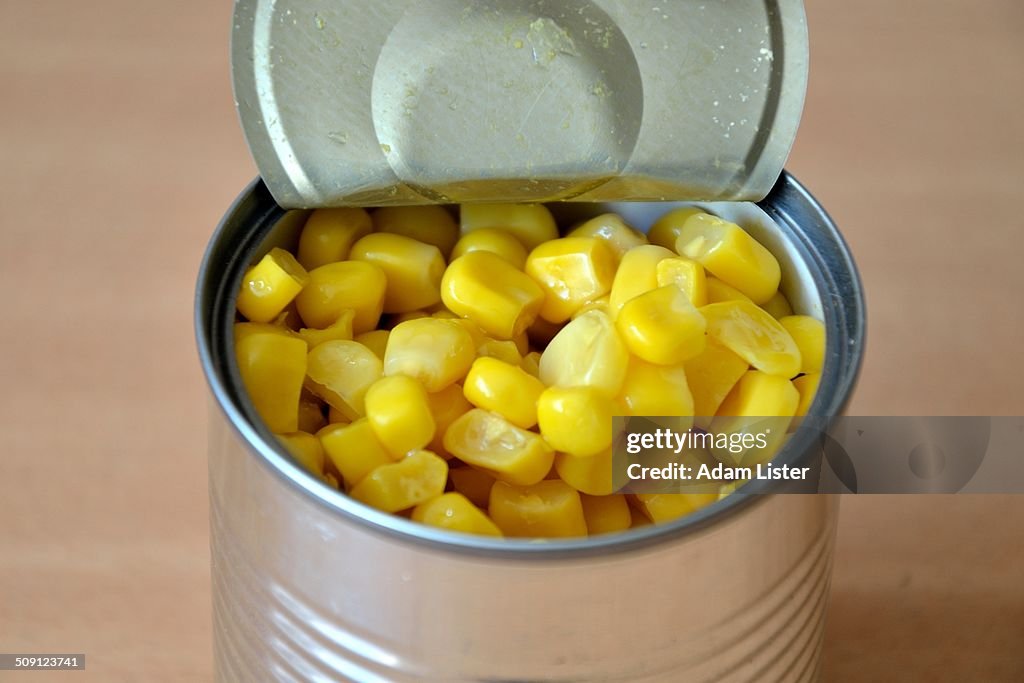 Tin of sweet corn